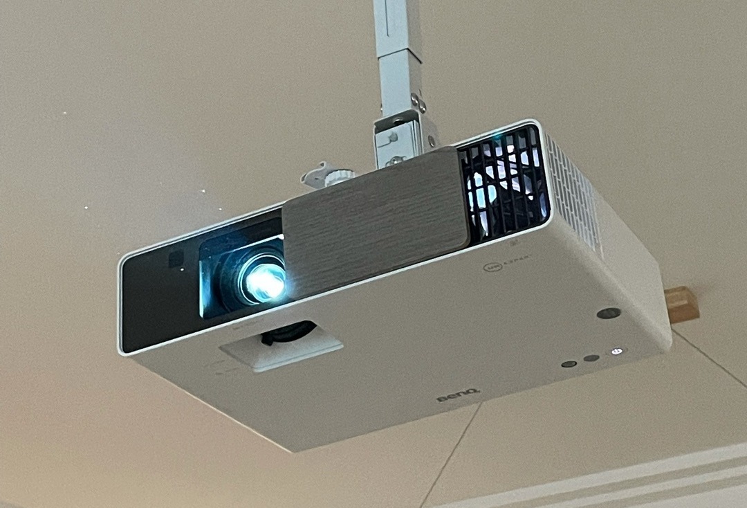 明基i750家用投影仪1080p全高清家庭影院6799元