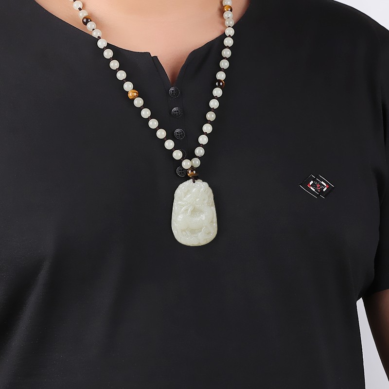 简瑶和田玉翡翠吊坠