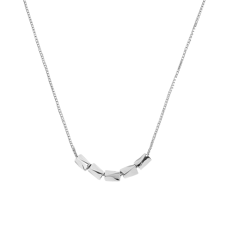 伊黛儿豆豆串珠项链