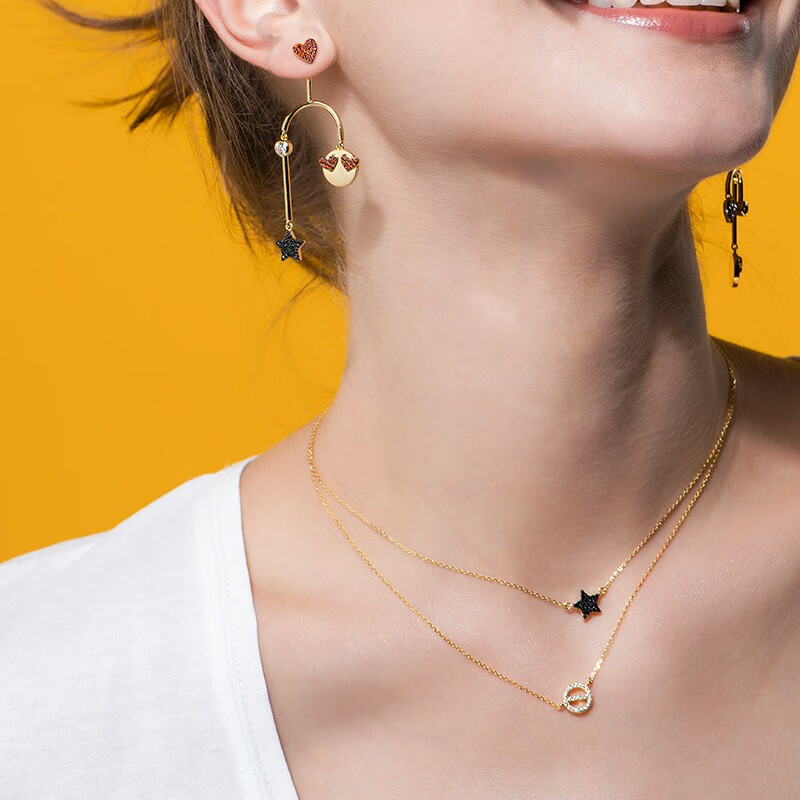 何方珠宝 迷你符号锁骨项链