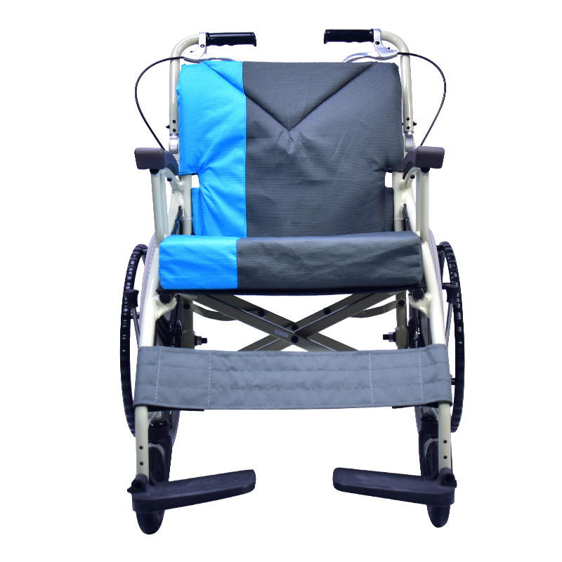 河村 精致小巧轮椅