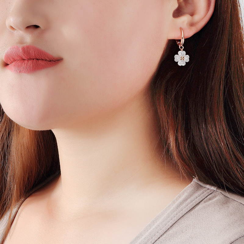 施华洛世奇 四叶草耳环