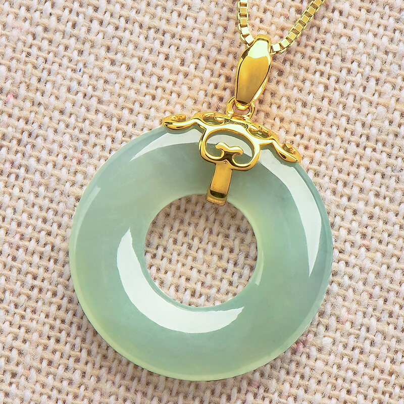 绿翠玉楼 18k金镶翡翠吊坠