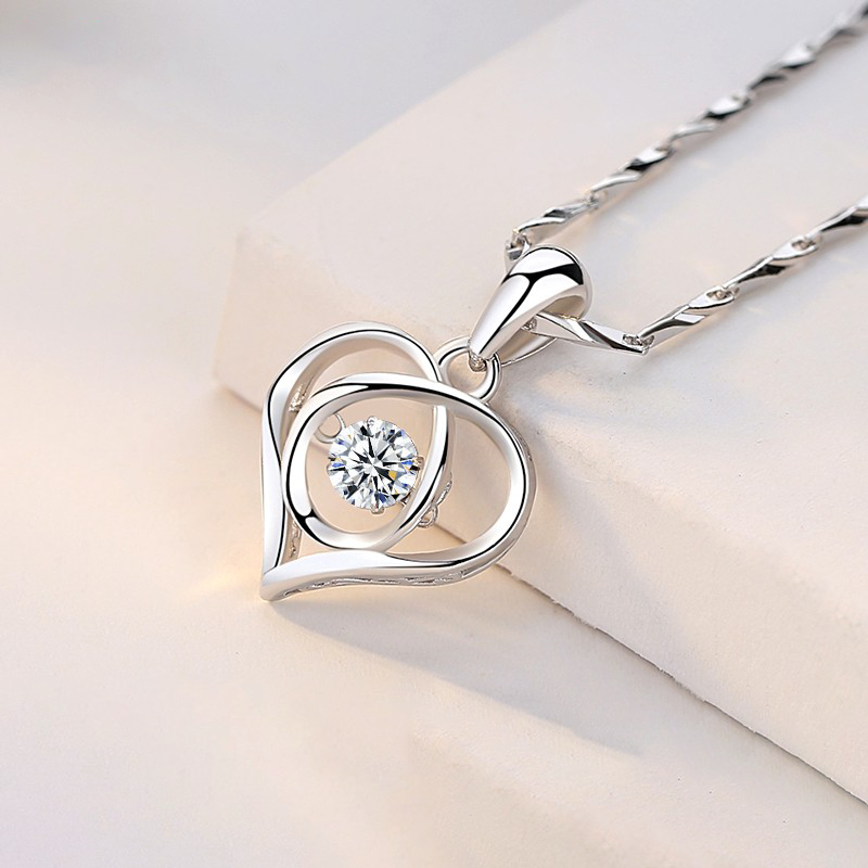 圣雅罗 悬浮式爱心项链