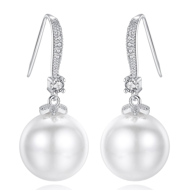 卓麦 优雅珍珠耳饰