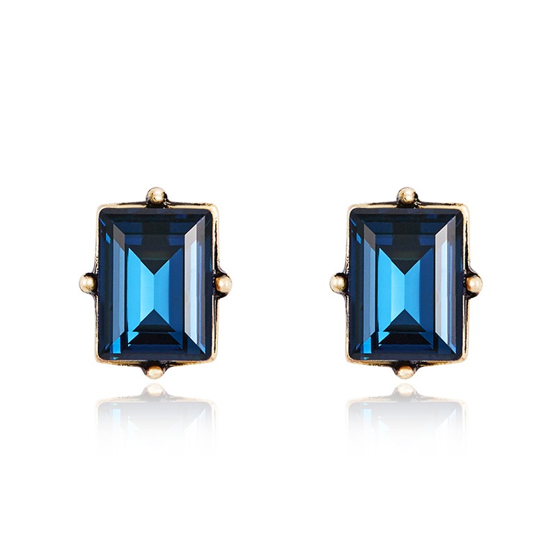 瑪汀薇思水晶耳钉