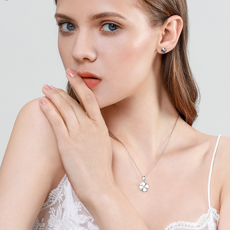 T400 银色四叶草 项链