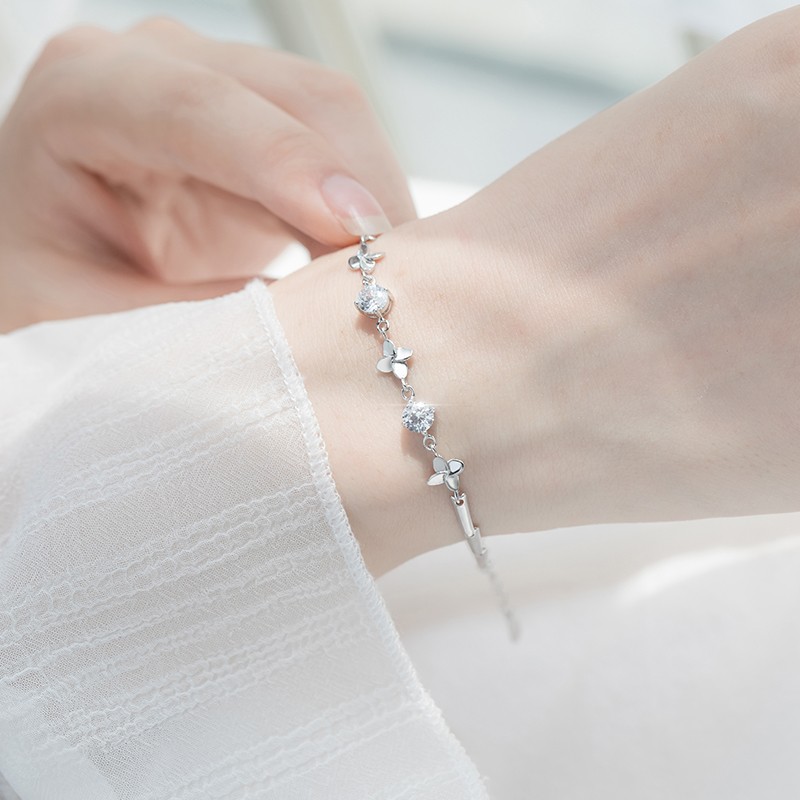 沫兰 镶锆四叶草手链