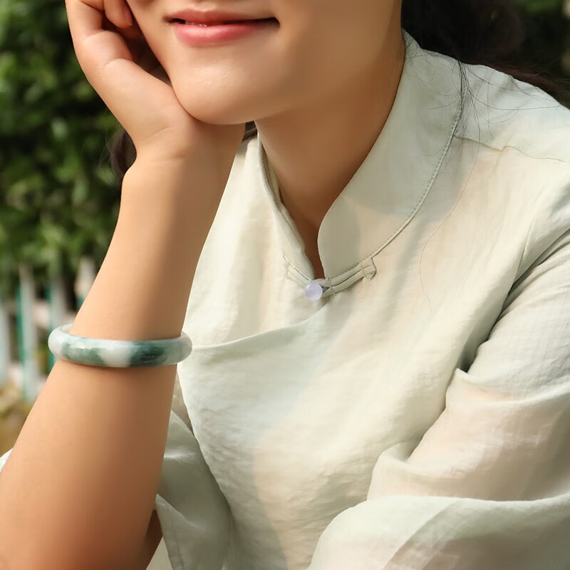 印象眸 气质温婉翡翠手镯