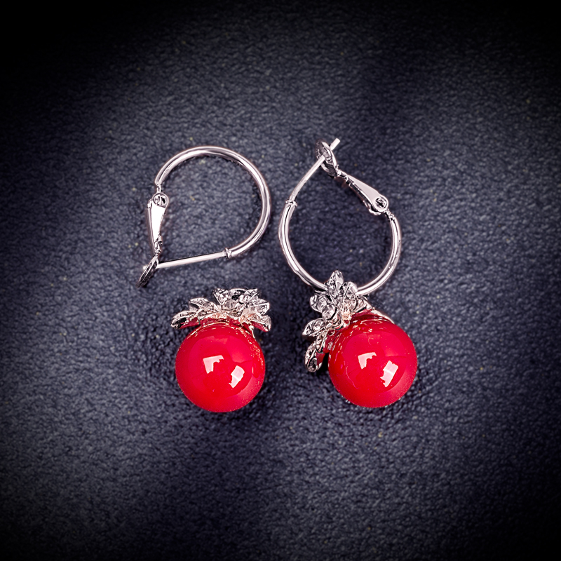 桑玛 花朵红珠耳饰