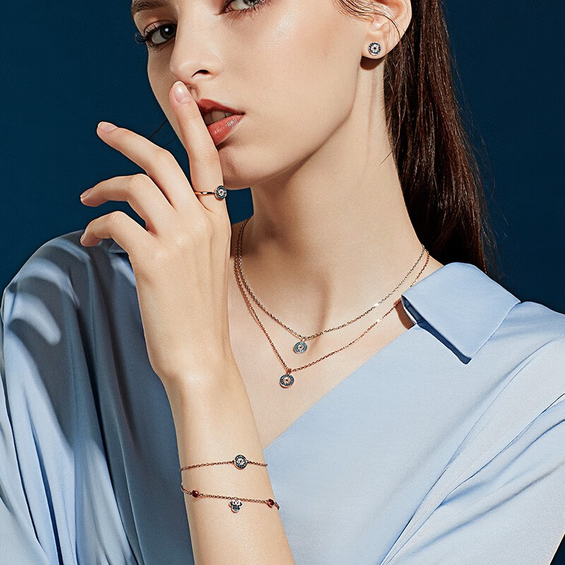 施华洛世奇 恶魔之眼耳饰