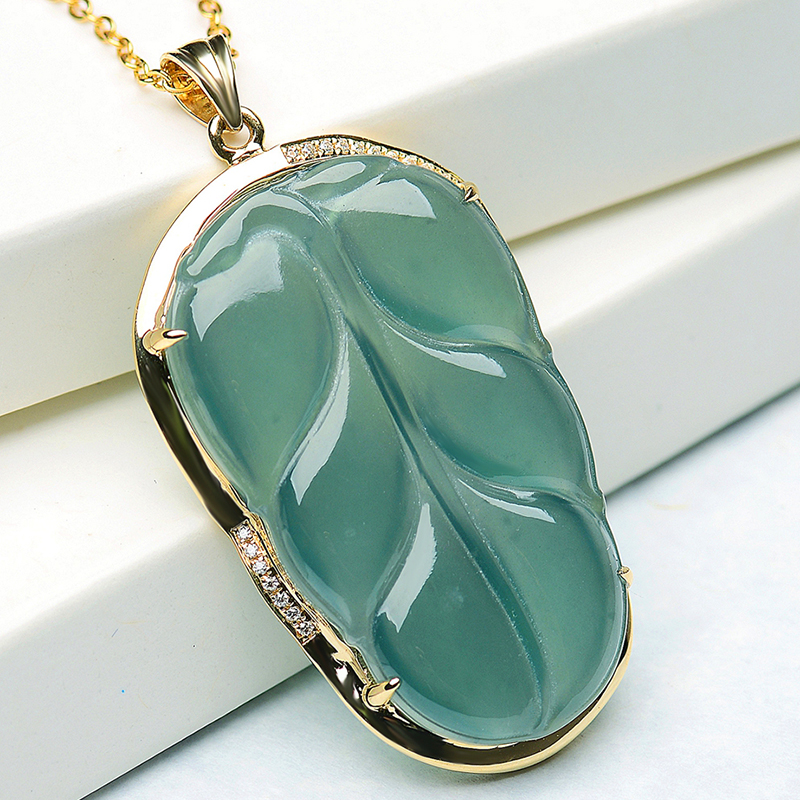 东方雅翠蓝水金枝玉叶翡翠吊坠