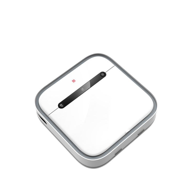 洒哇地咔 方形结构扫地机器人