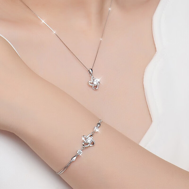 建禄 四叶草银项链