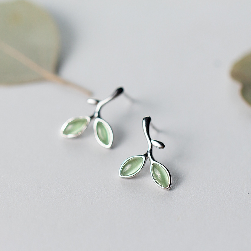 花影文艺清新绿叶女士耳饰