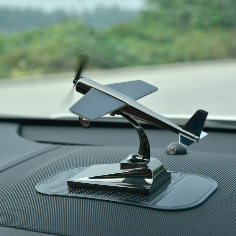 轩之梦 太阳能创意飞机汽车摆件