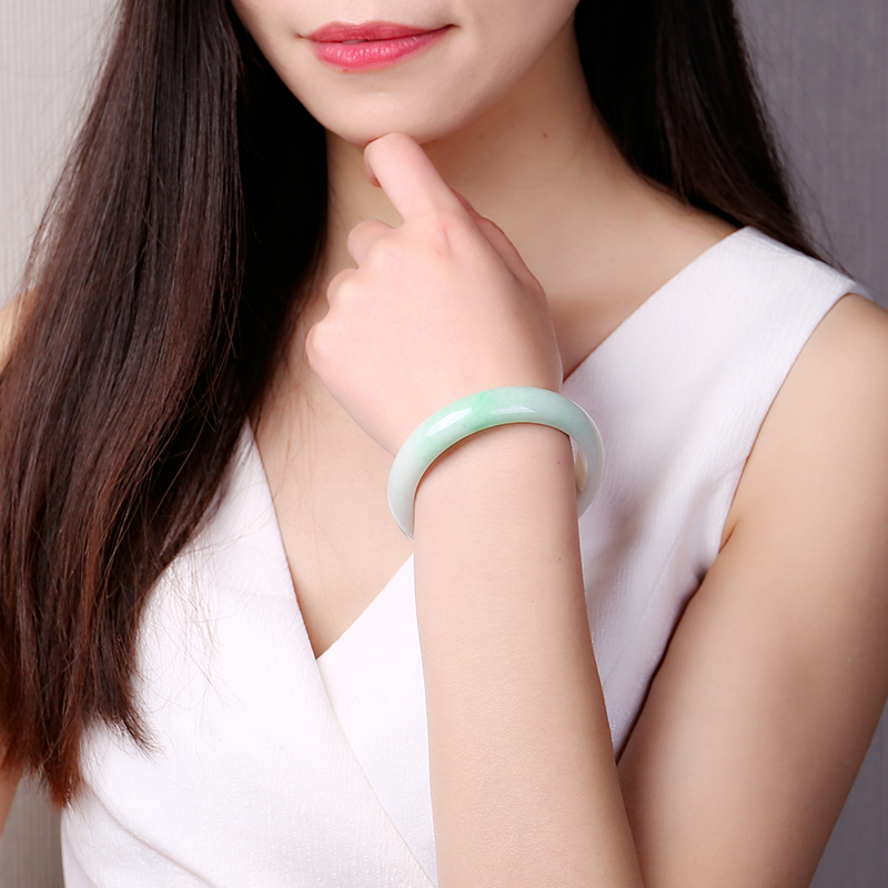 印象眸 圆润饱满 翡翠手镯