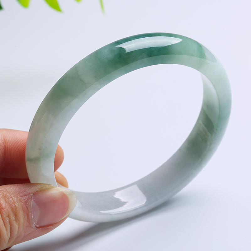 净心石 翡翠飘花翡翠手镯