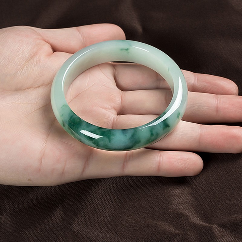 玉荔缘 翡翠冰种兰花飘绿手镯