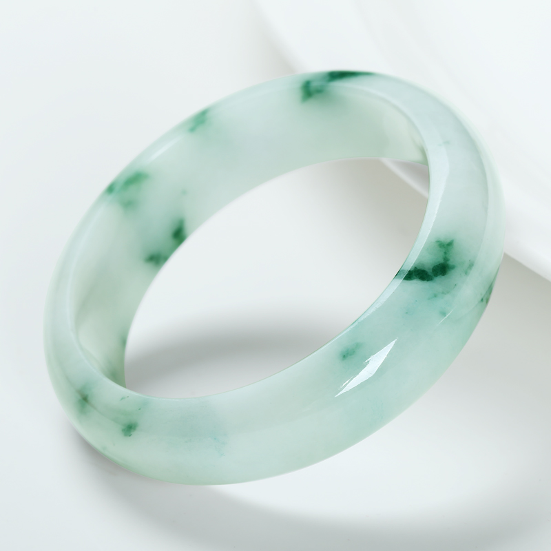 碧玉尊 匀净透亮 翡翠手镯