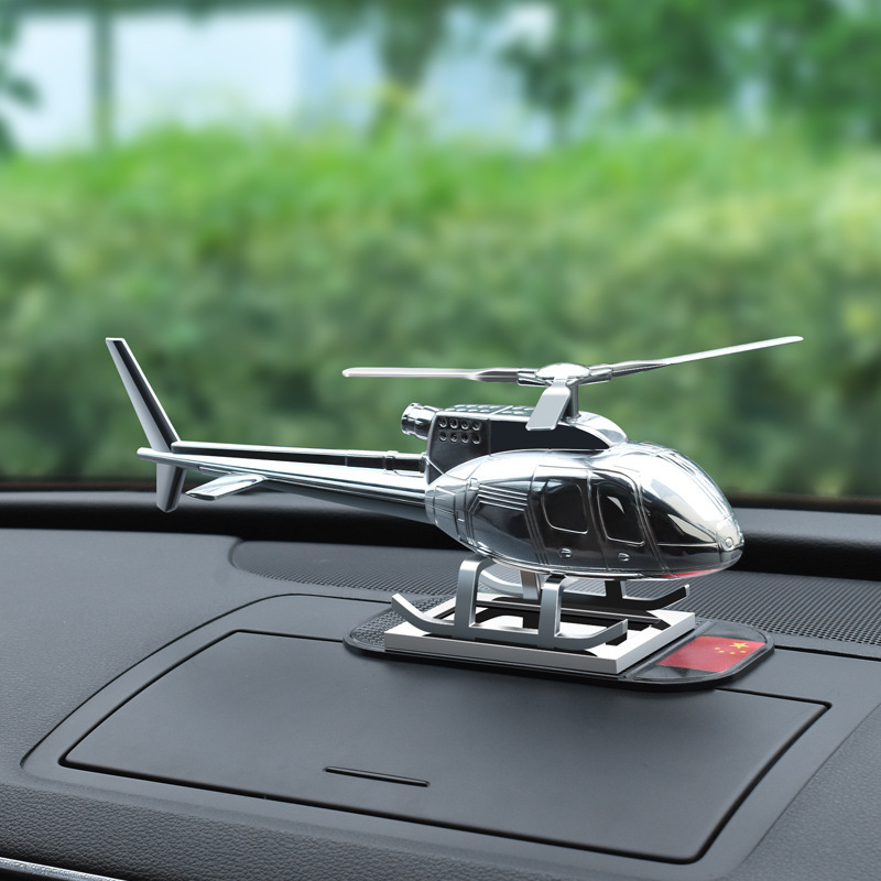 菲淼 太阳能蓄电飞机汽车摆件