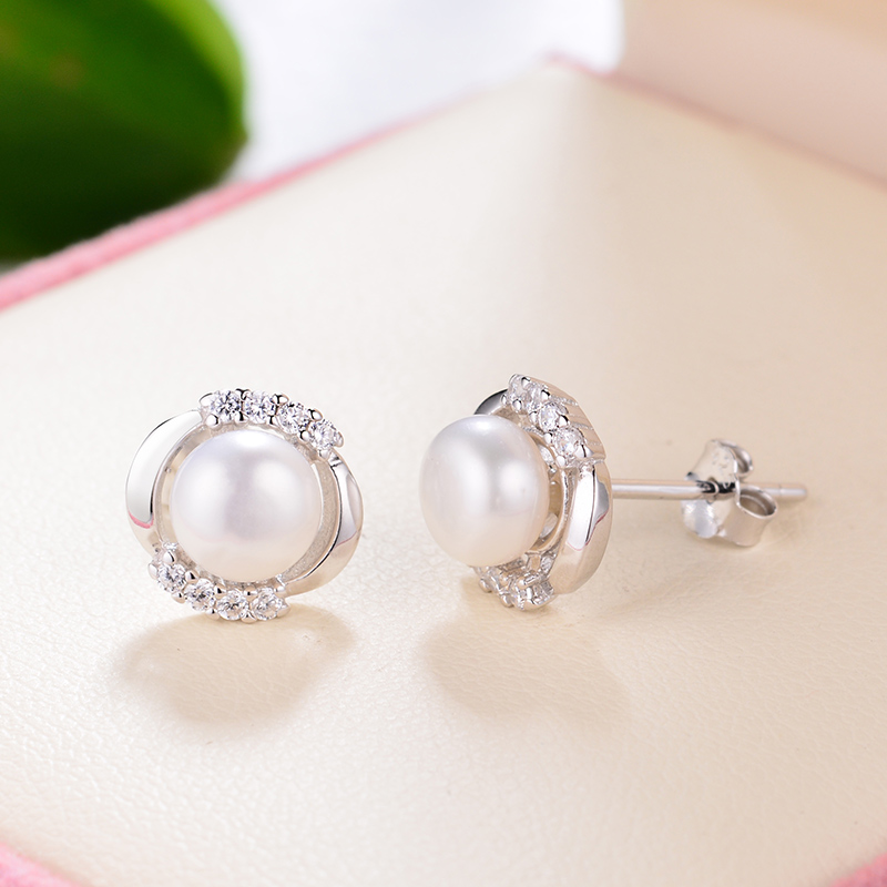 曼蒂娅 镶嵌时尚耳饰