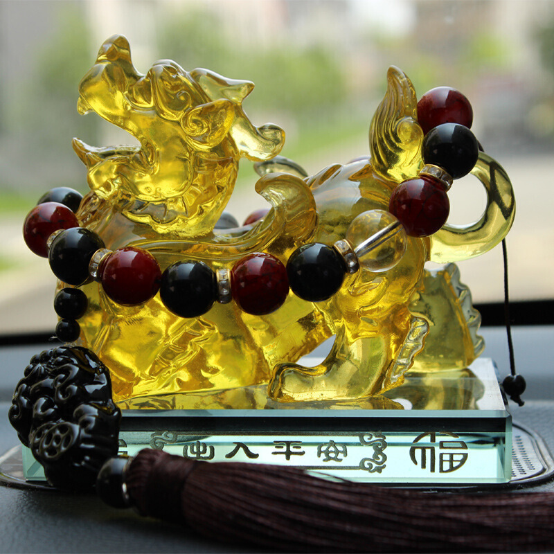 三秋 貔貅香水车载摆件