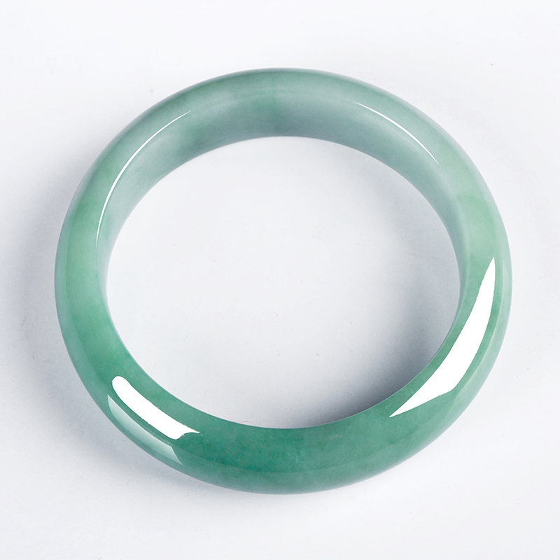 春龙 冰润饱满翡翠手镯
