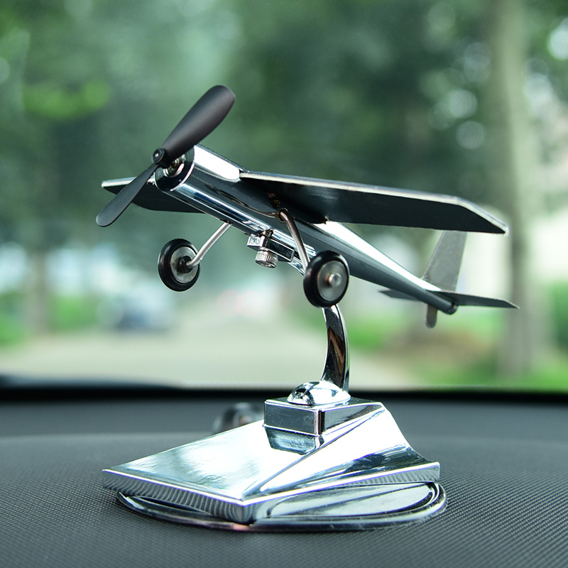 轩之梦 太阳能汽车车载摆件