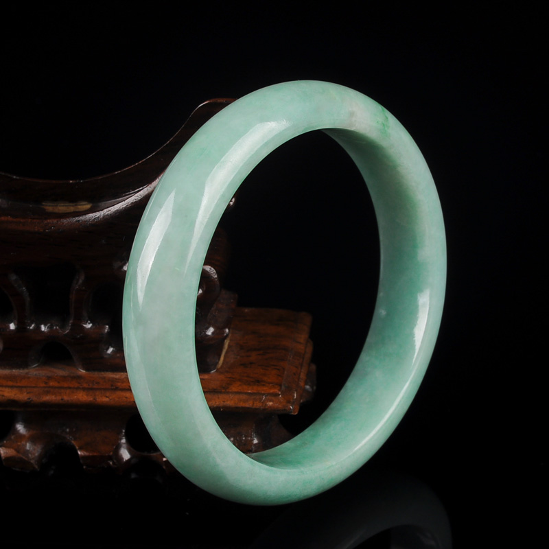 臻禄 大口径翡翠手镯