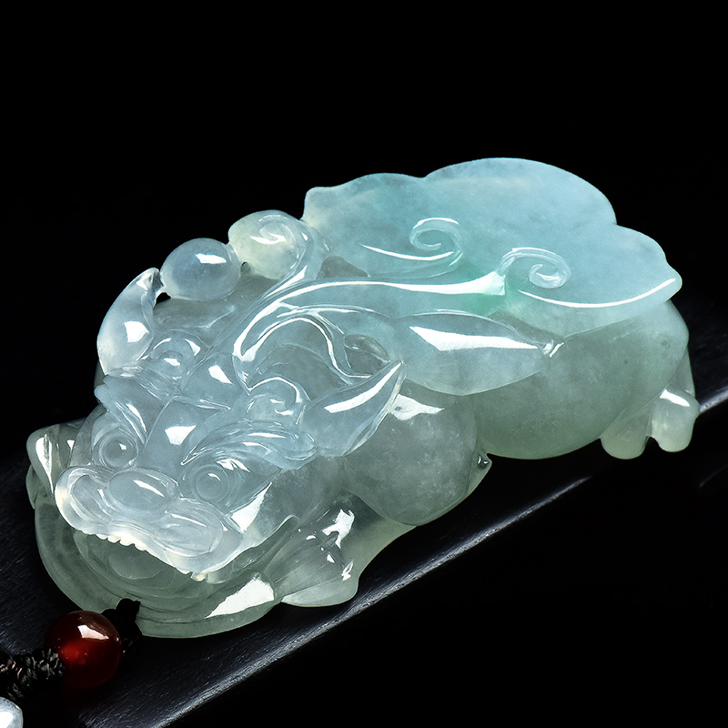 绿翠玉 貔貅翡翠吊坠