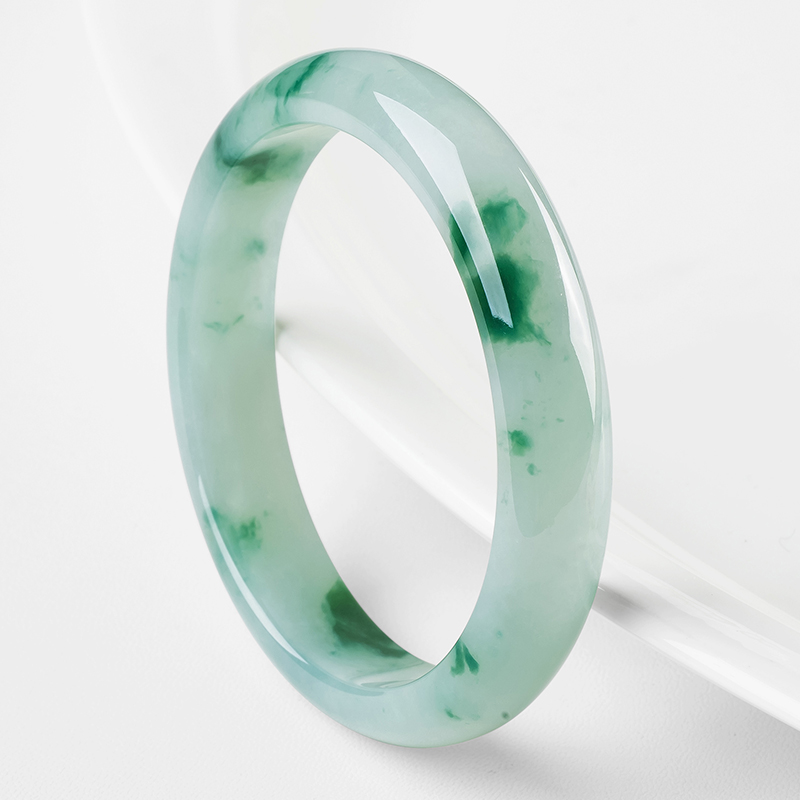 碧玉尊 冰种飘花翡翠手镯