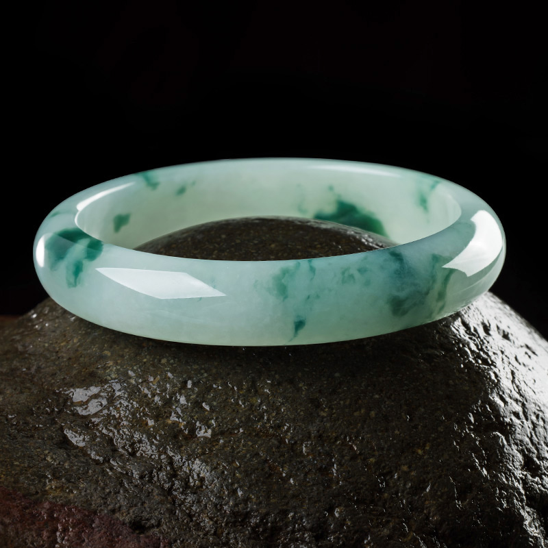 碧玉尊 冰种飘花翡翠手镯