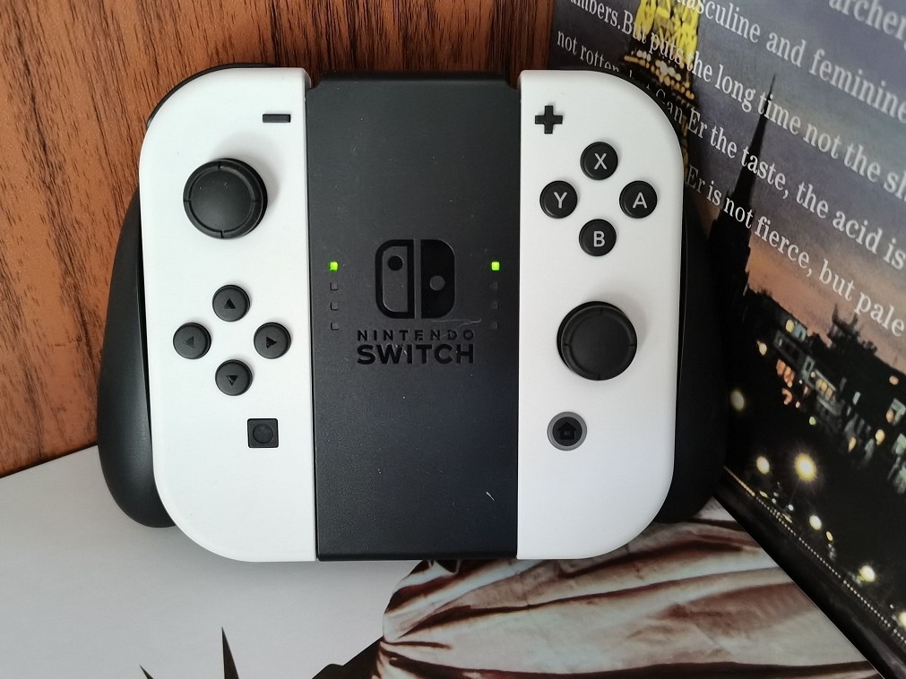 任天堂Switch游戏机OLED版测评：体感游戏，享受快乐的第3张示图