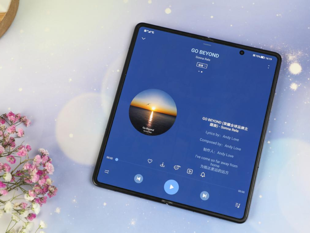 新一代旗舰折叠屏登场，游戏大神的全新利器的第5张示图