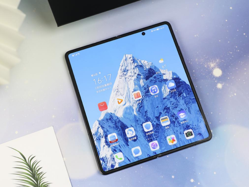 新一代旗舰折叠屏登场，游戏大神的全新利器的第4张示图