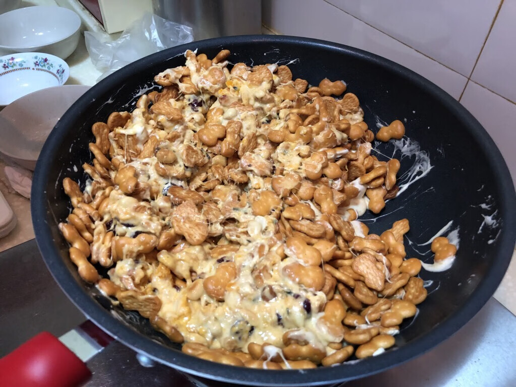 海苔肉松咸蛋黄雪花酥的第18张示图