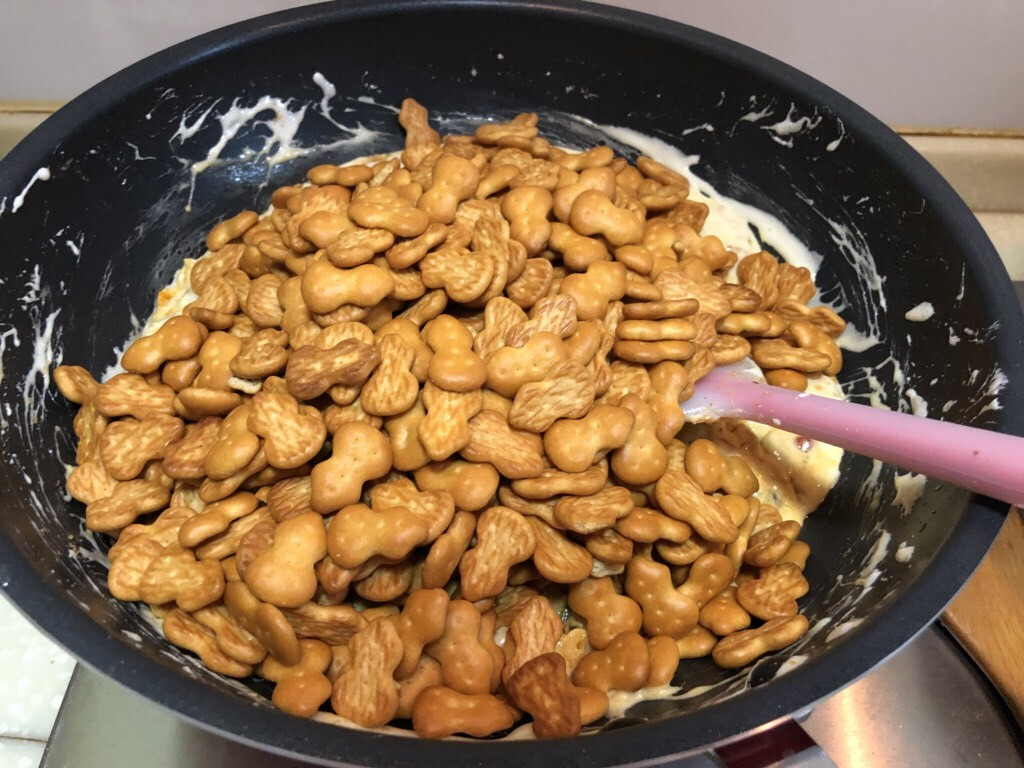 海苔肉松咸蛋黄雪花酥的第17张示图