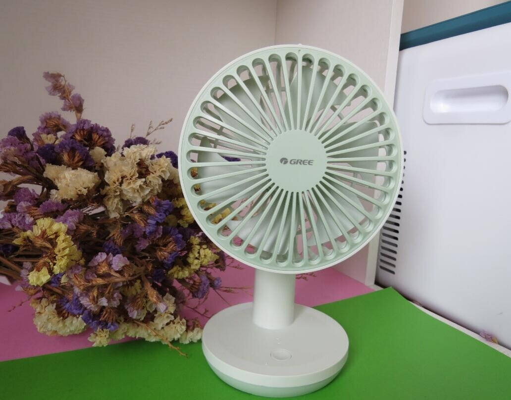 测评格力迷你USB风扇,三档风力可调,送你清凉一夏的第4张示图 测评格力迷你USB风扇,三档风力可调,送你清凉一夏的第4张示图