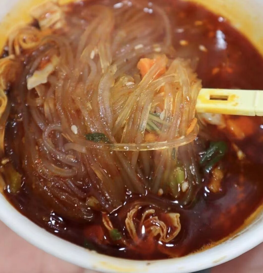 没吃过好好吃的速食酸辣粉？那是你还没遇见食族人！-JinMo之家