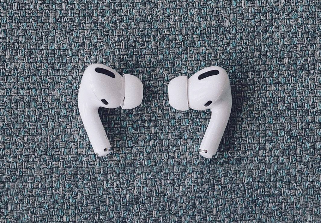 AirPods Pro测评体验：佩戴感舒适，音质饱满细腻的第1张示图