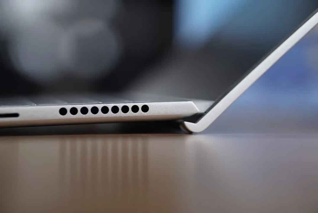 始于颜值，探索灵越15 Plus的性能密码的第3张示图