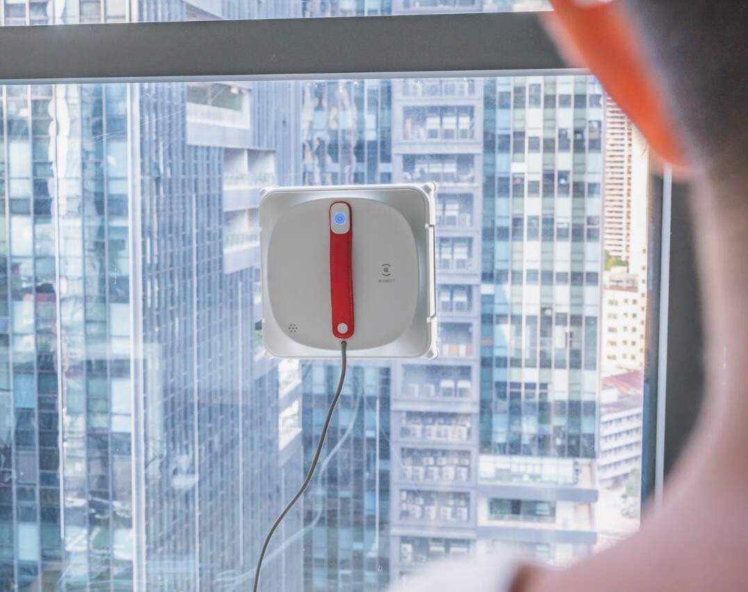 烦躁的清洁工作被机器人代替是种什么样的体验！的第2张示图