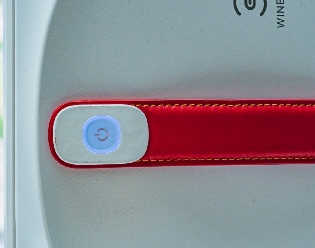 烦躁的清洁工作被机器人代替是种什么样的体验！的第4张示图