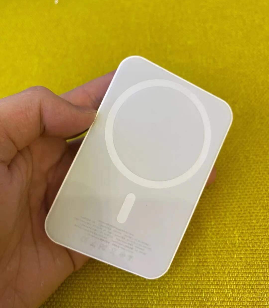 慧多多MagSafe磁吸充电宝，给你带来持续的快乐的第4张示图