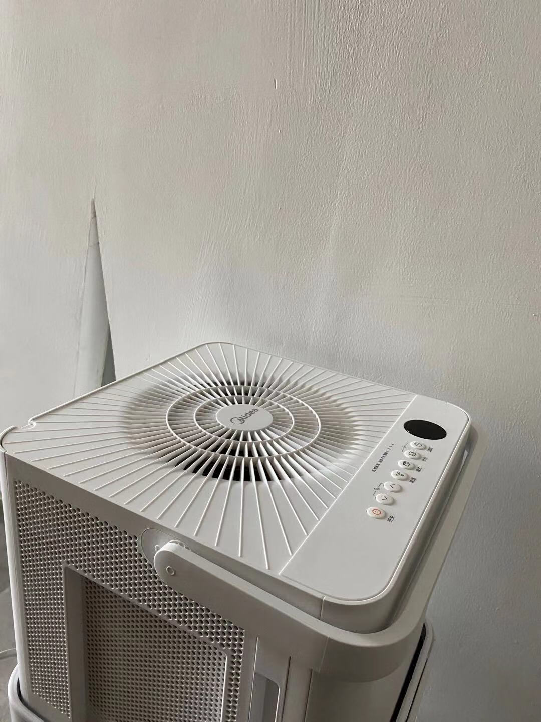 解决室内湿气，有美的小方物除湿机就够啦！的第3张示图