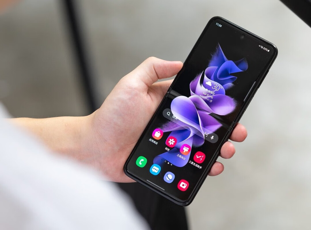 与众不同的折叠手机？彰显你的独特气质！-JinMo之家