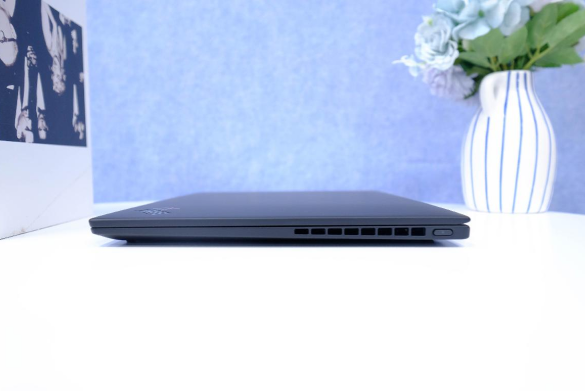 ThinkPad X1 Nano笔记本电脑测评：助你长途出差从容办公的第2张示图