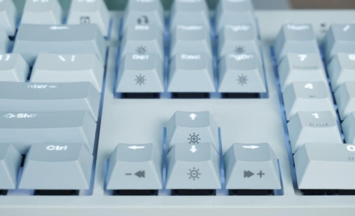 杜伽K310浅雾蓝机械键盘评测：莫得感情的打字机器？的第4张示图