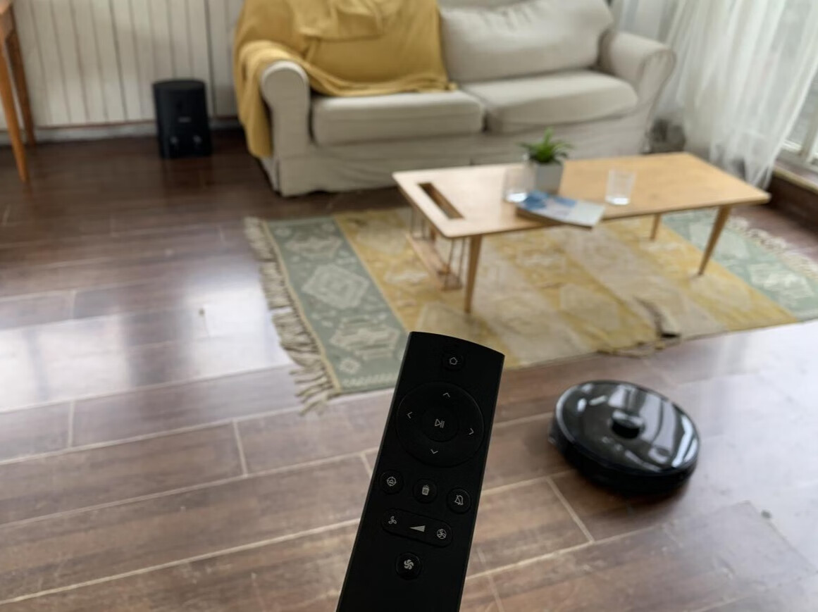 没时间打扫卫生？快试试这款扫地机器人-JinMo之家